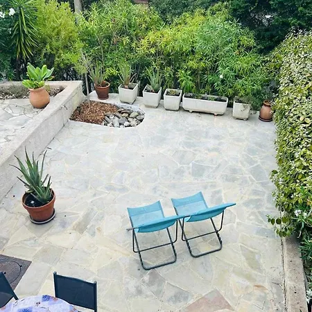 Bright House Close To The Calanque キャバレール・シュル・メール