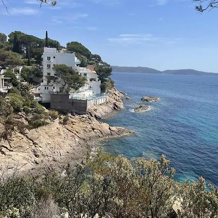 Bright House Close To The Calanque *